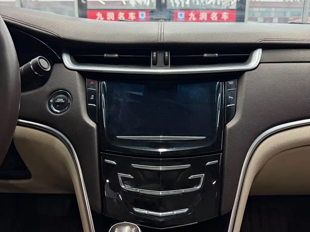 Cadillac XTS 2014 — фото 10