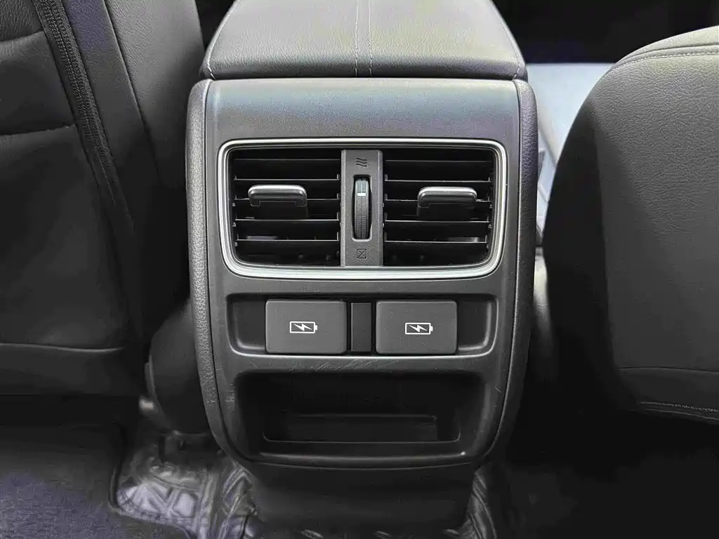 Honda Accord 2022 — фото 10