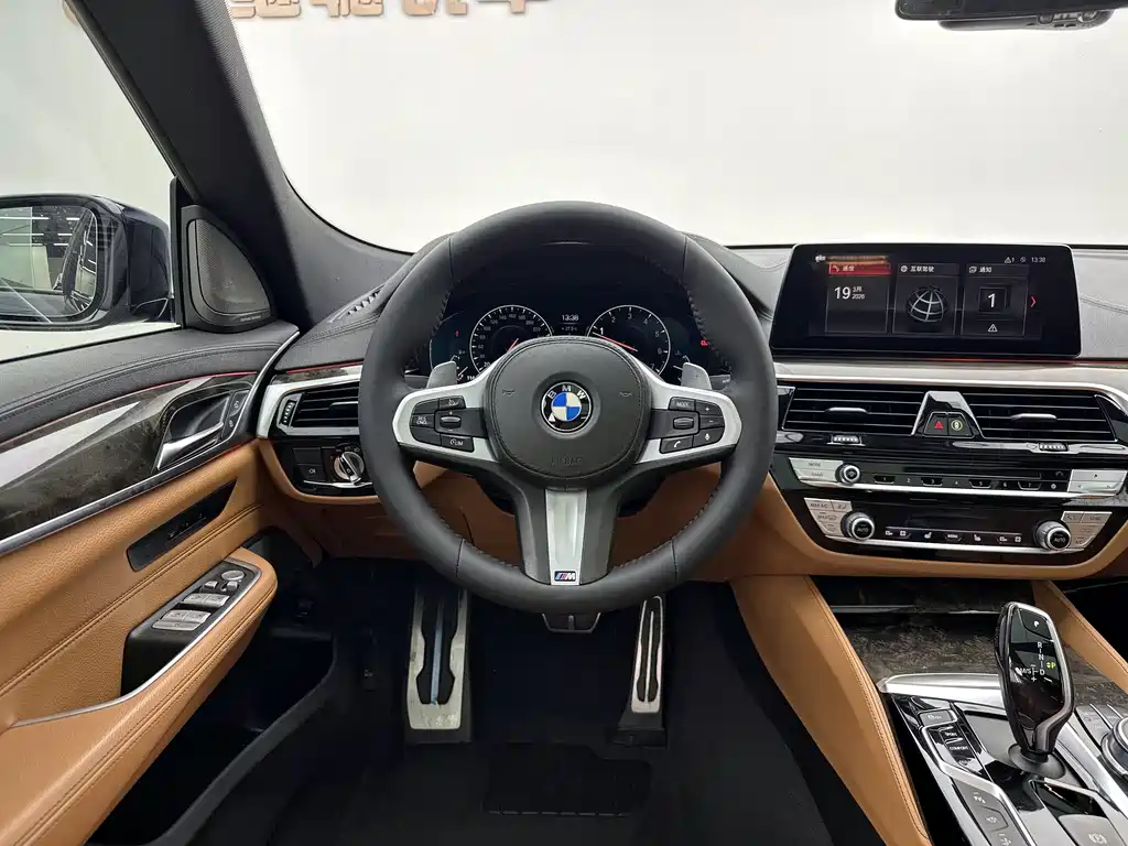BMW 6 Series GT 2019 — фото 9