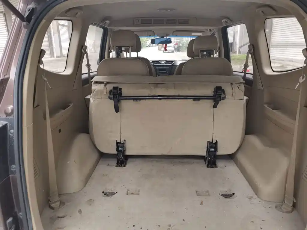 Wuling Hongguang 2015