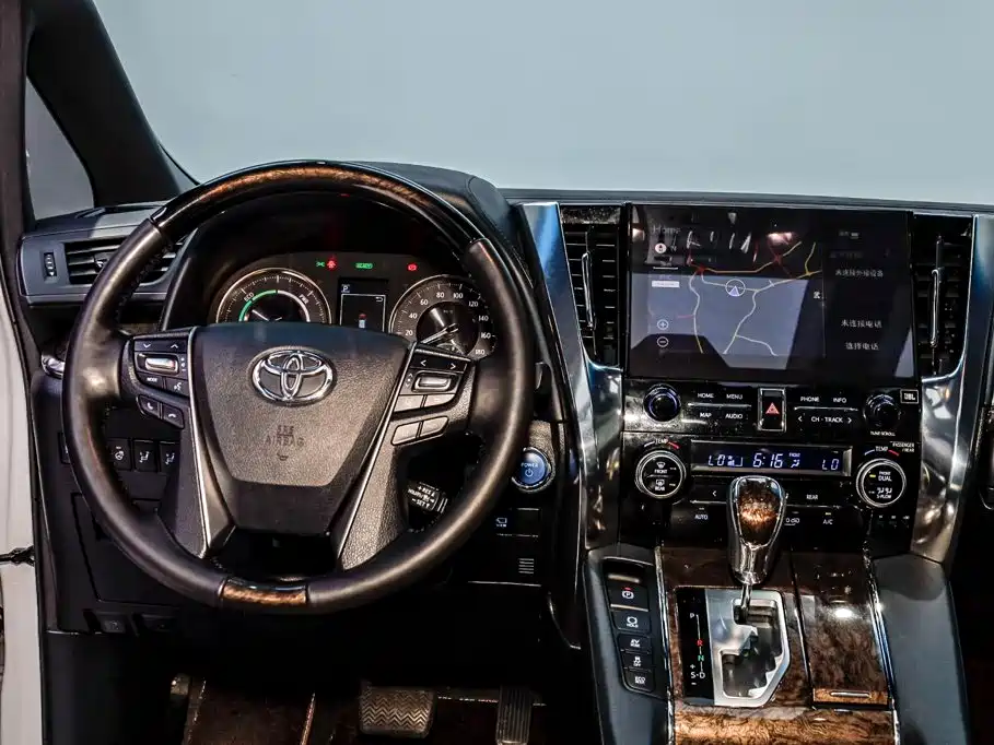 Toyota Vellfire 2021 — фото 27