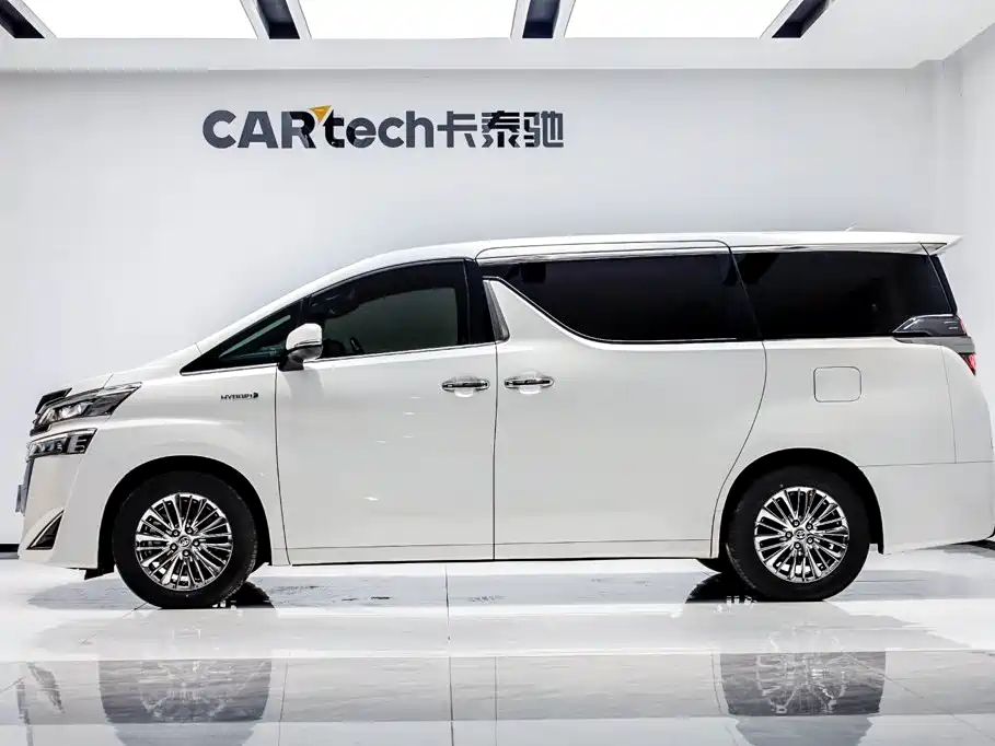 Toyota Vellfire 2021 — фото 3