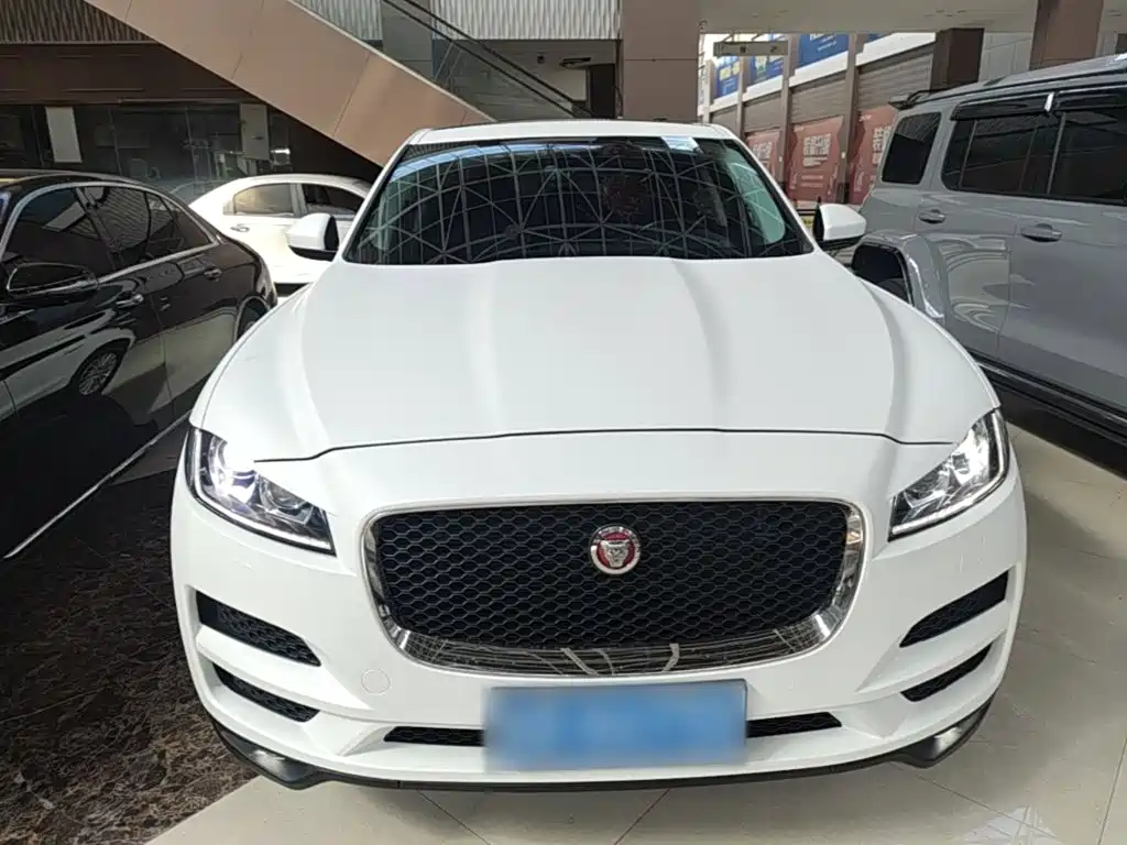 Jaguar F-PACE 2018 — фото 3