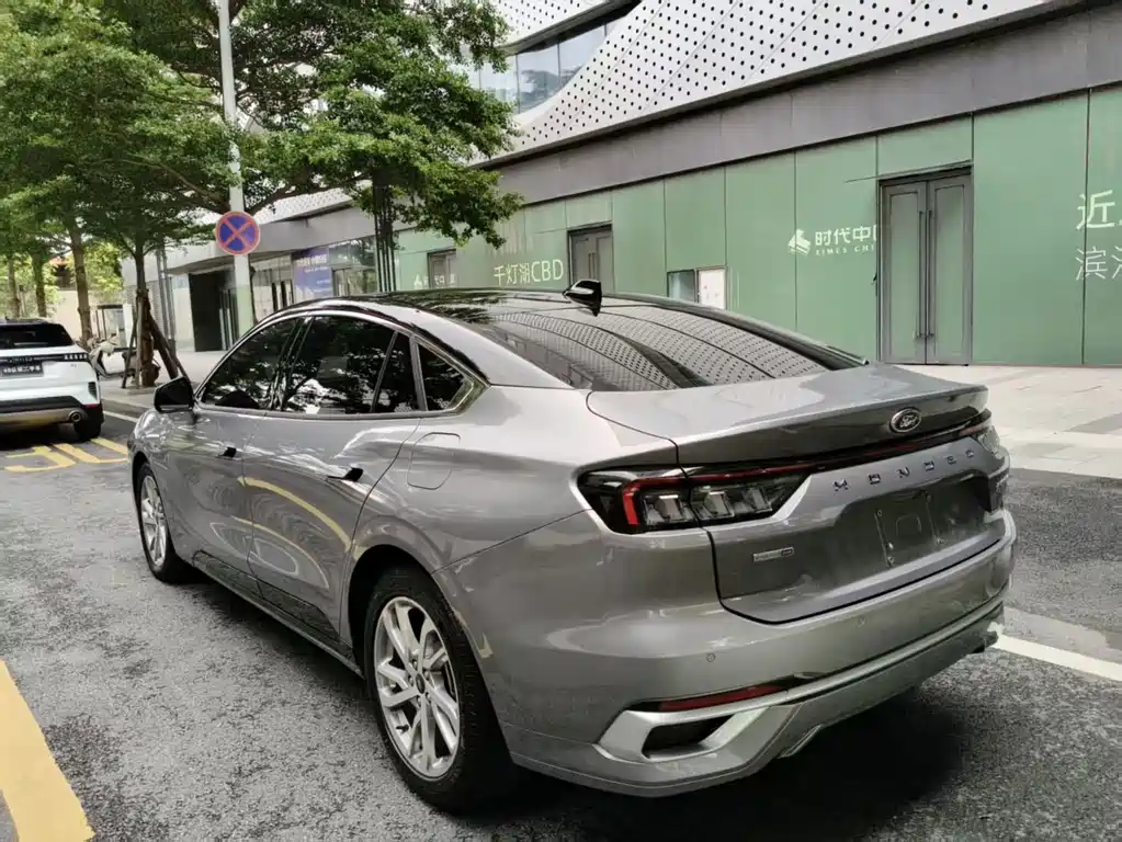 Ford Mondeo 2022 — фото 10