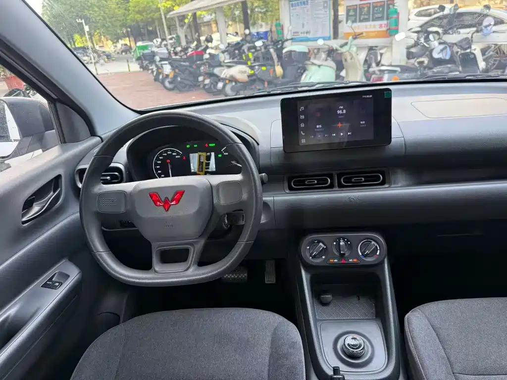 Wuling Hongguang EV 2025