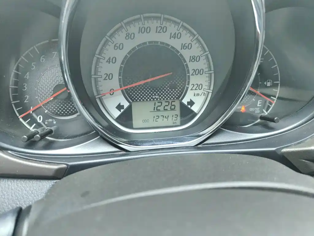 Toyota Yaris L 2015