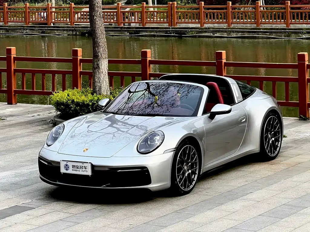 Porsche 911 2024