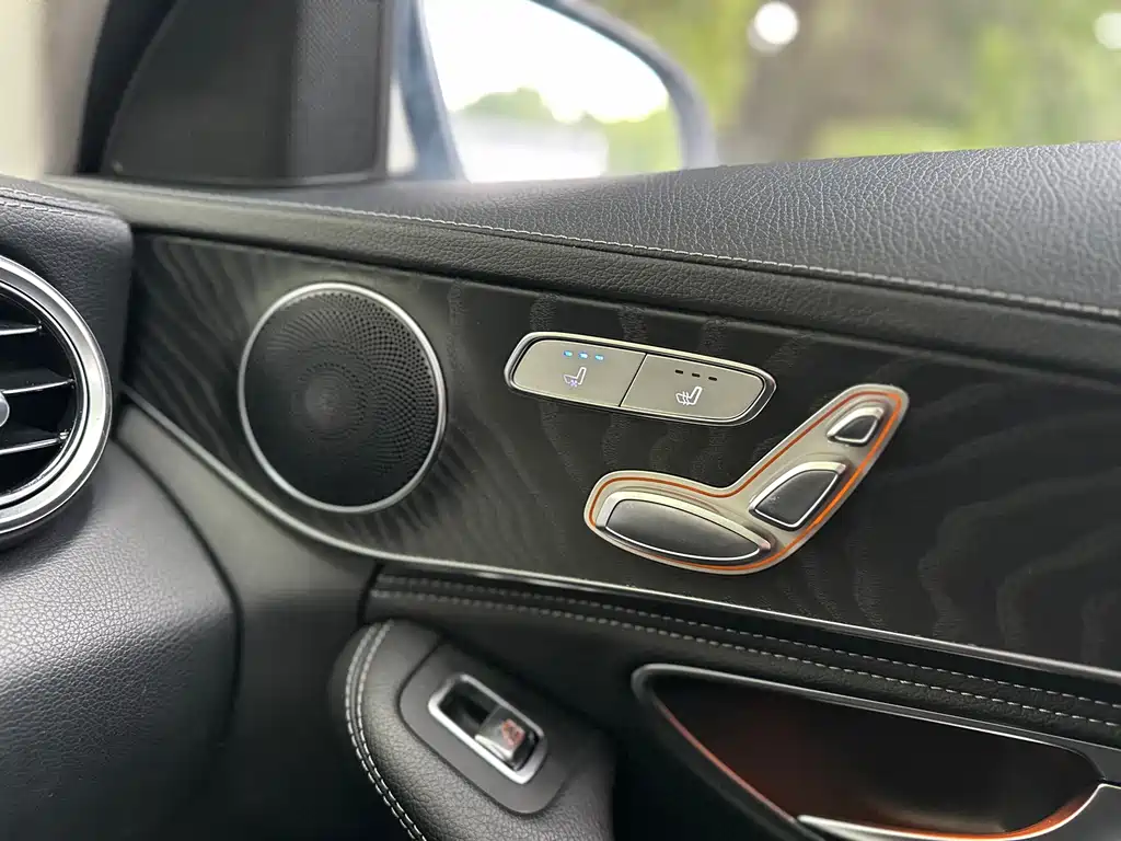Mercedes-Benz C-Class 2019 — фото 12