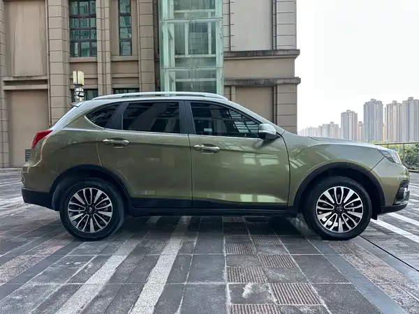 GAC Trumpchi GS5 Super 2015