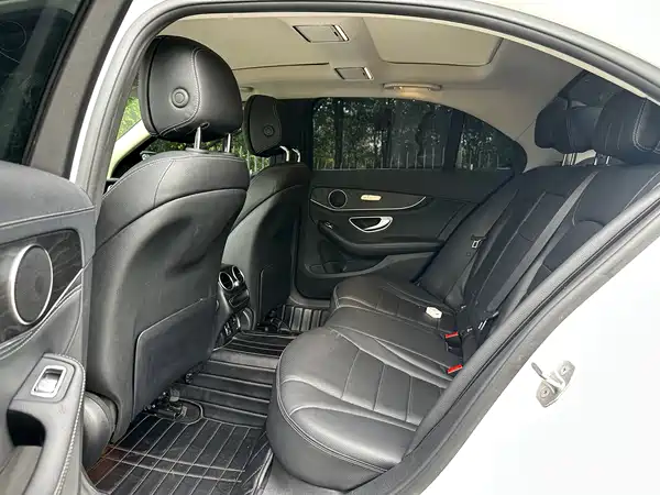 Mercedes-Benz C-Class 2019