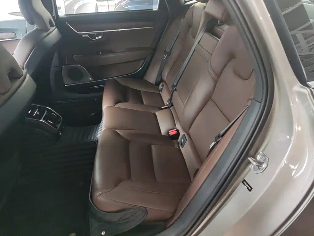Volvo S90 2021 — фото 17