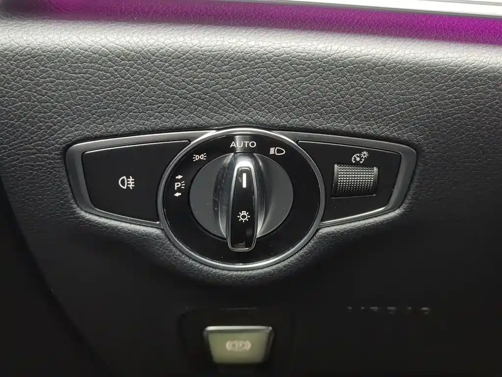 Mercedes-Benz E-Class 2021 — фото 21