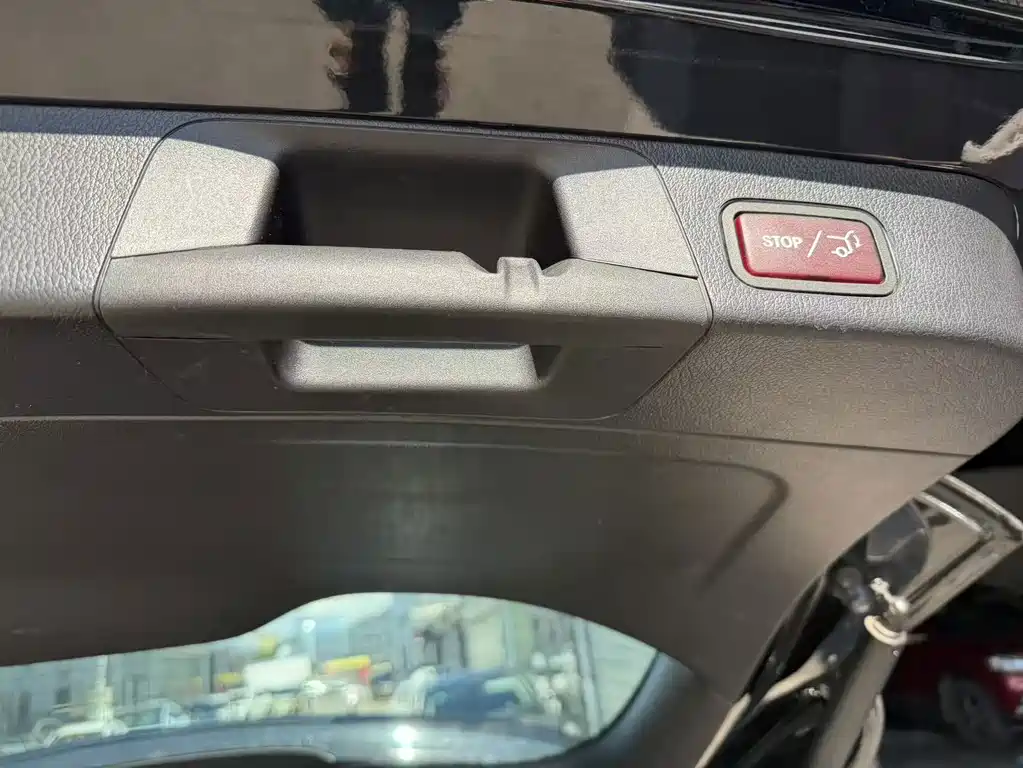 Mercedes-Benz GLB 2021
