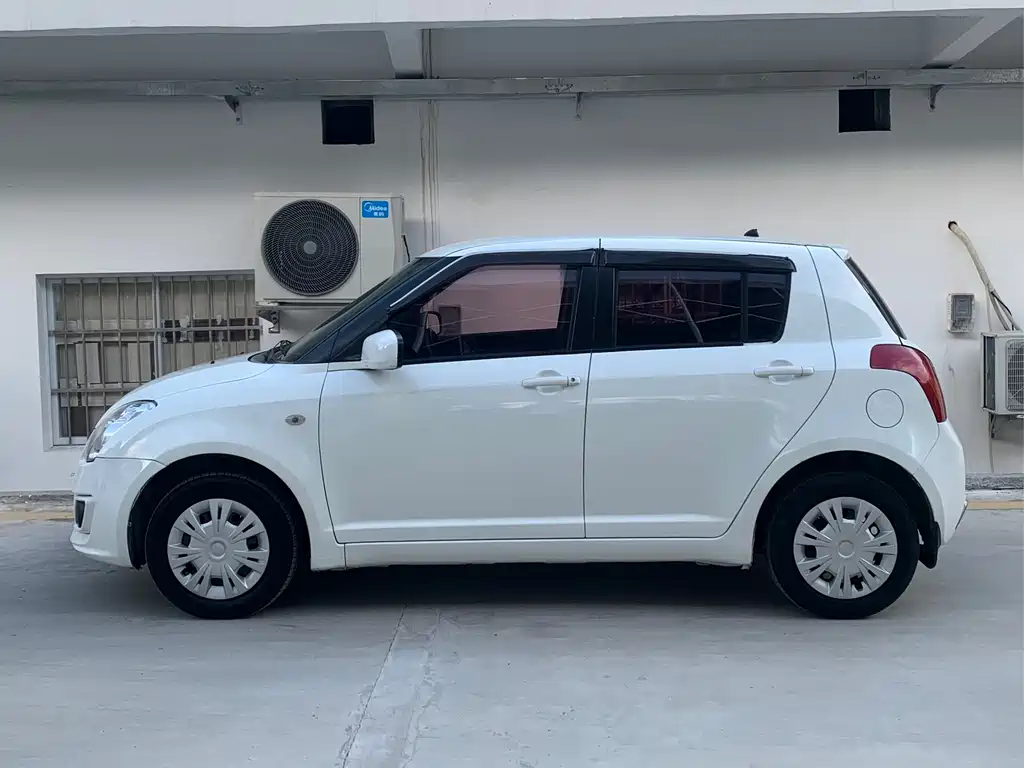 Suzuki Swift 2015