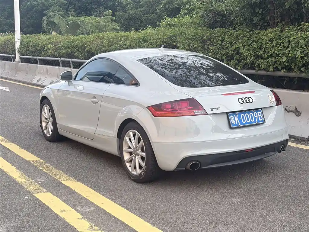 Audi TT 2011