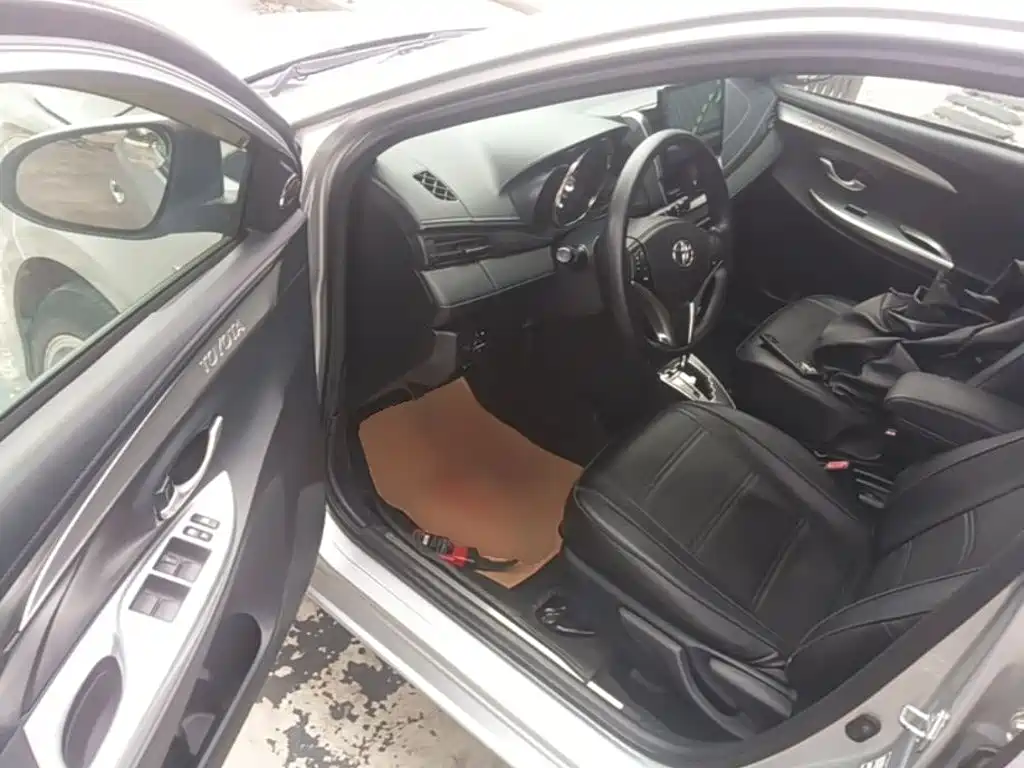 Toyota Yaris L 2016 — фото 16