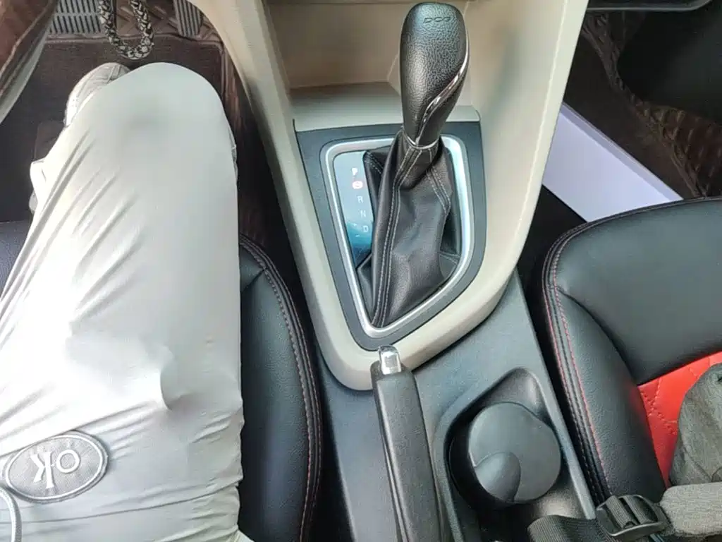 Buick Excelle GT 2018 — фото 14