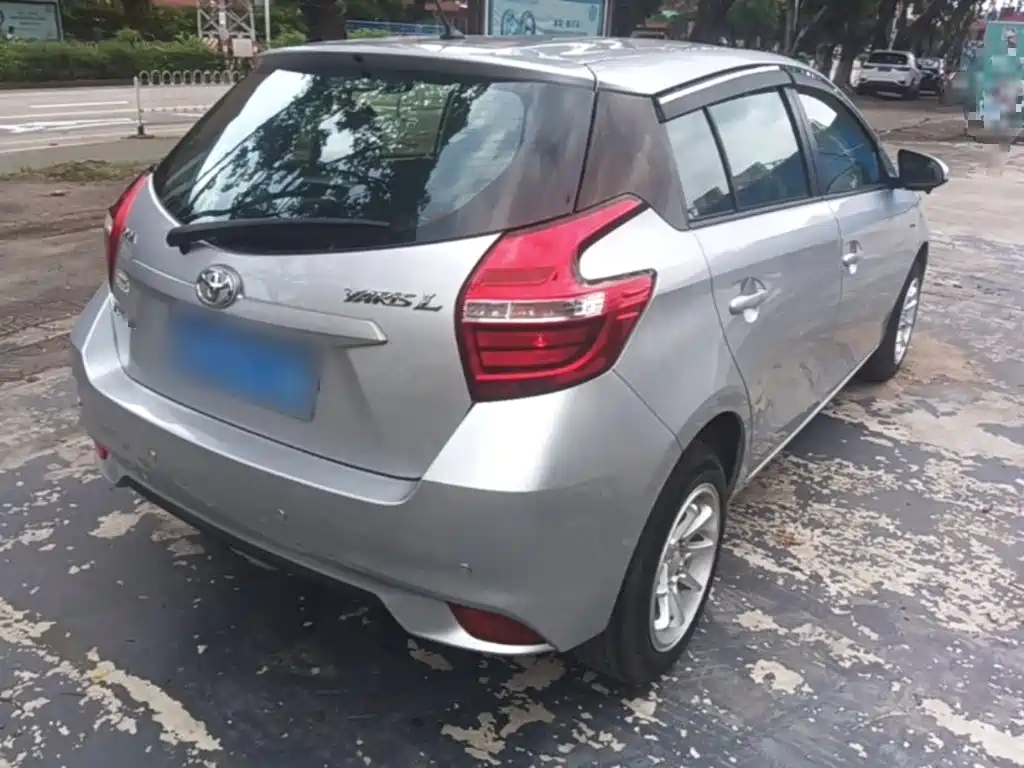 Toyota Yaris L 2016
