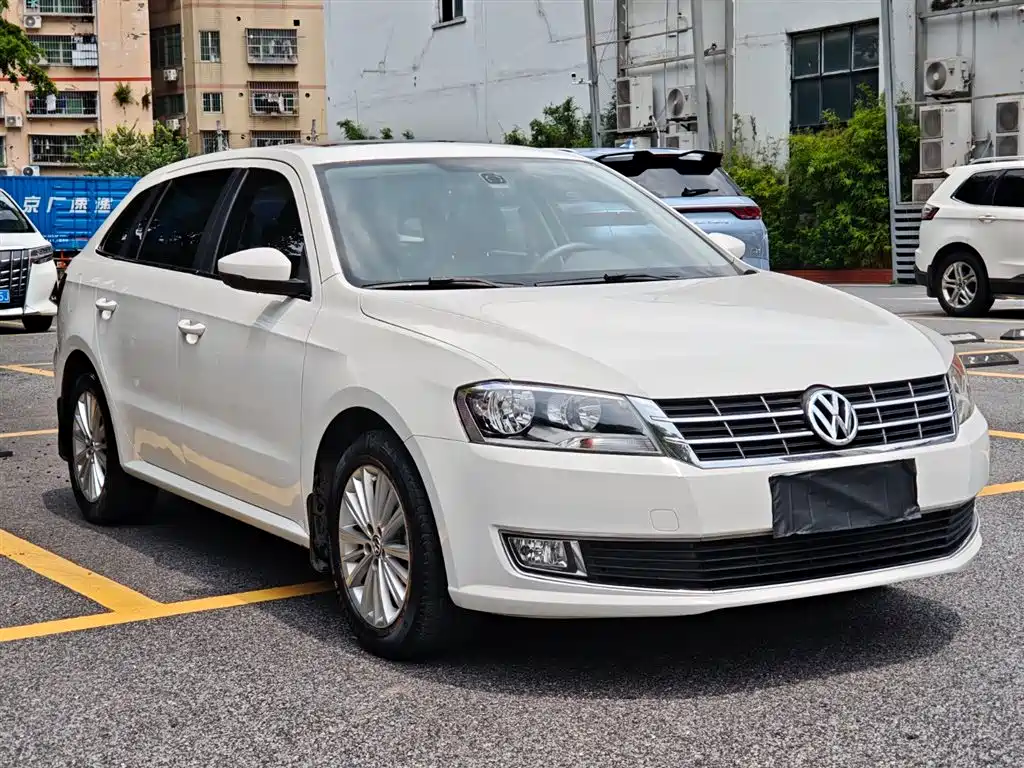 Volkswagen Gran Lavida 2014