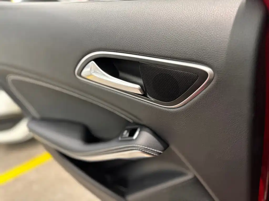 Mercedes-Benz GLA 2018 — фото 28