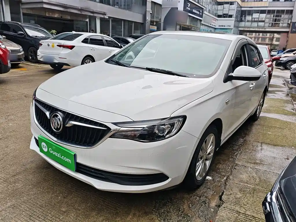 Buick Excelle 2021 — фото 1