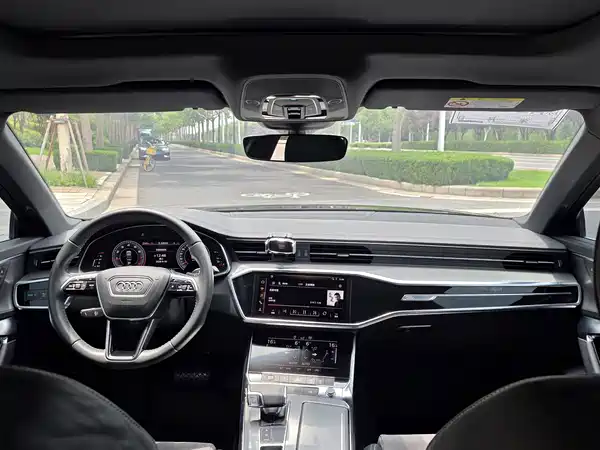 Audi A6L 2020