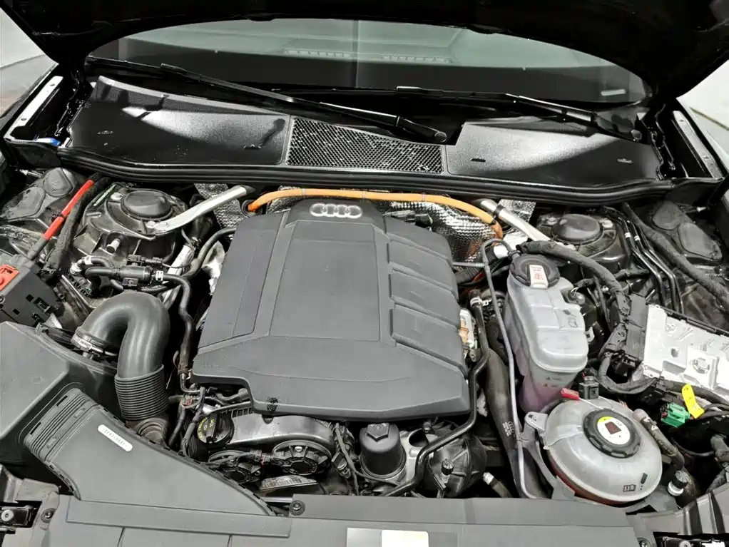 Audi A6L New Energy 2021 — фото 16
