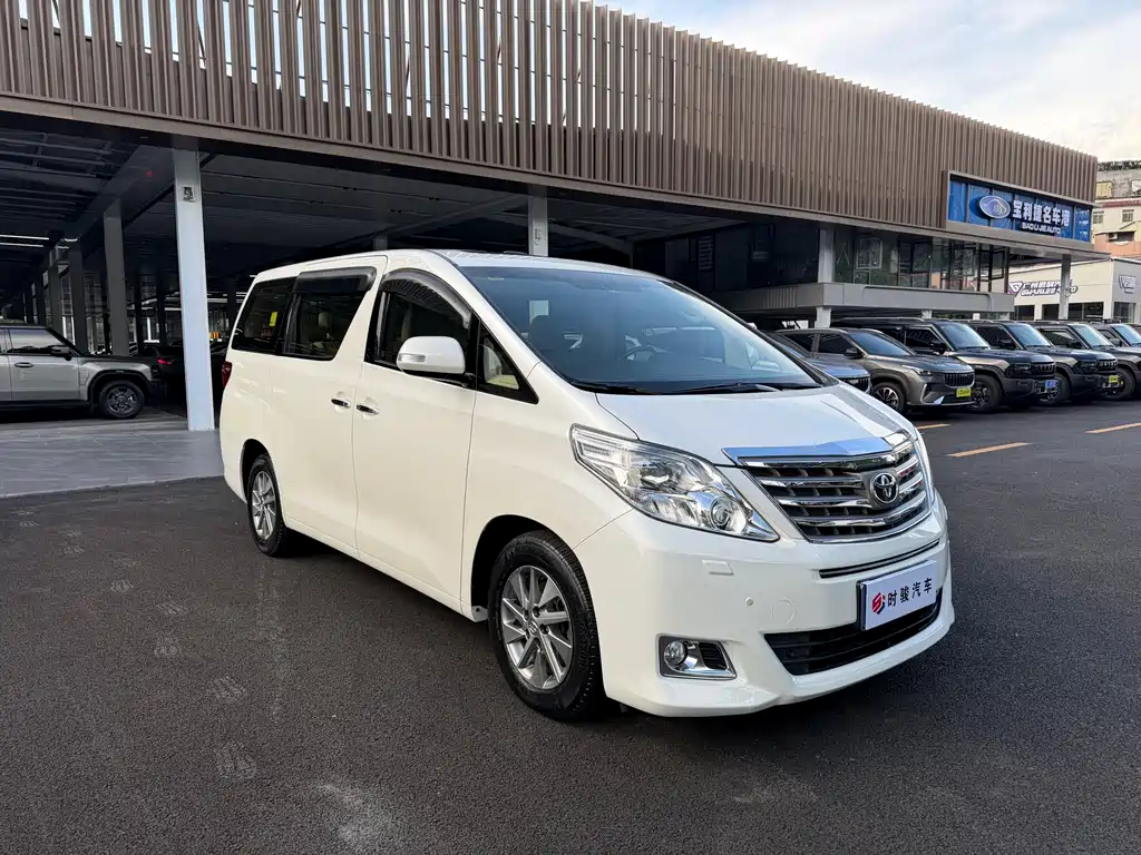 Toyota Alphard 2014 — фото 3