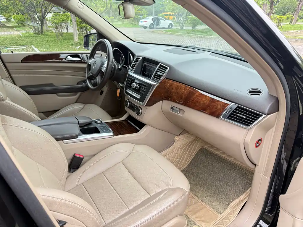 Mercedes-Benz M-Class 2015 — фото 4