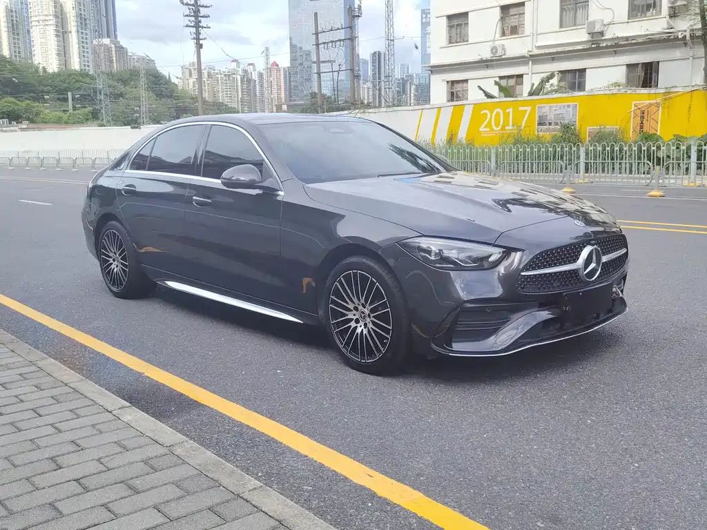 Mercedes-Benz C-Class 2024
