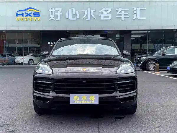 Porsche Cayenne 2022