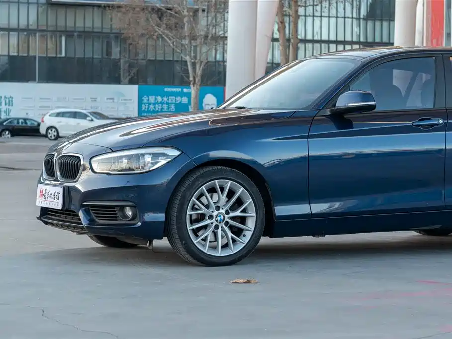 BMW 1 Series 2016 — фото 12