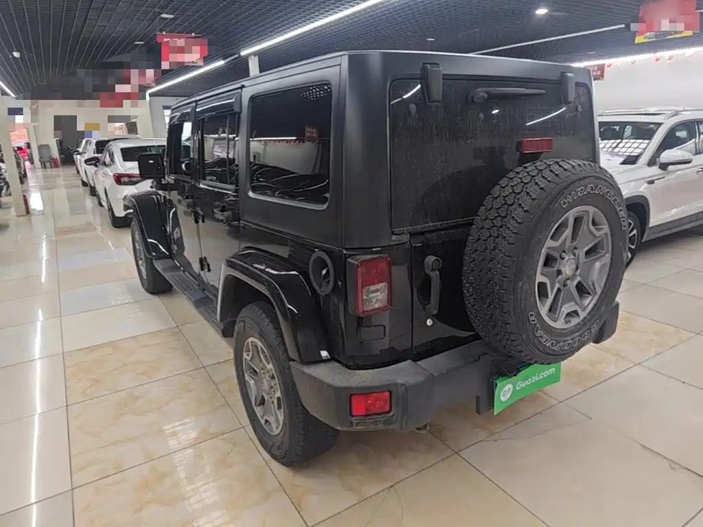 Jeep Wrangler 2016 — фото 23