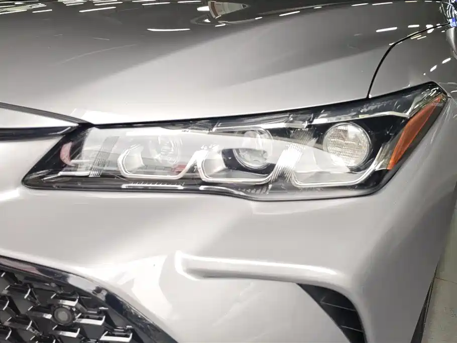Toyota Avalon 2021