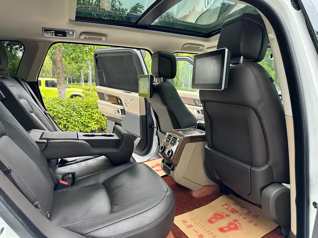 Land Rover Range Rover 2019 — фото 9