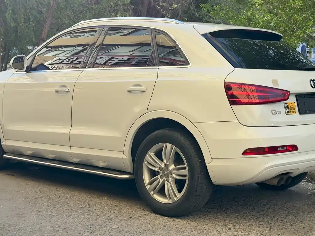Audi Q3 2016 — фото 9