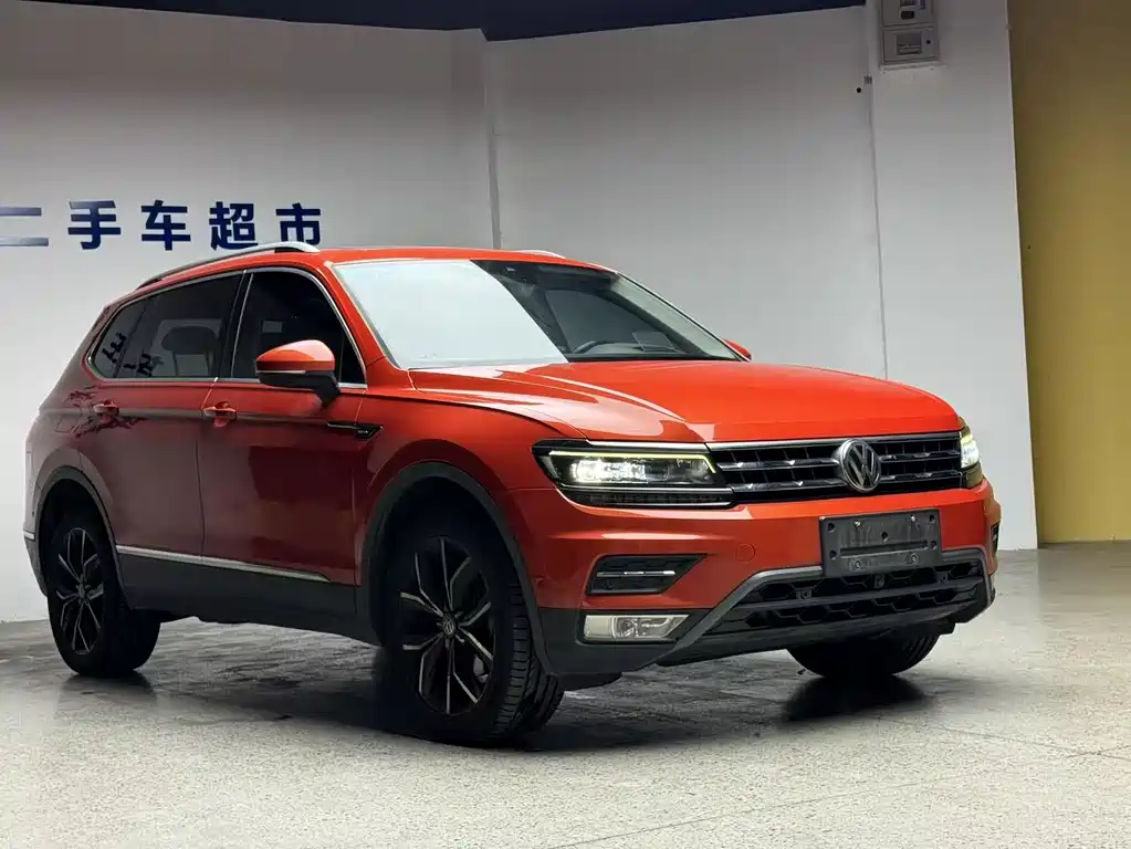 Volkswagen Tiguan L 2017 — фото 3