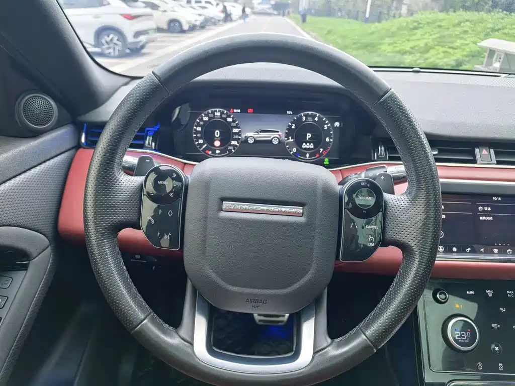 Land Rover Evoque 2021 — фото 4