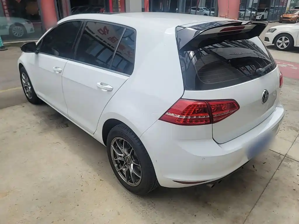 Volkswagen Golf 2016