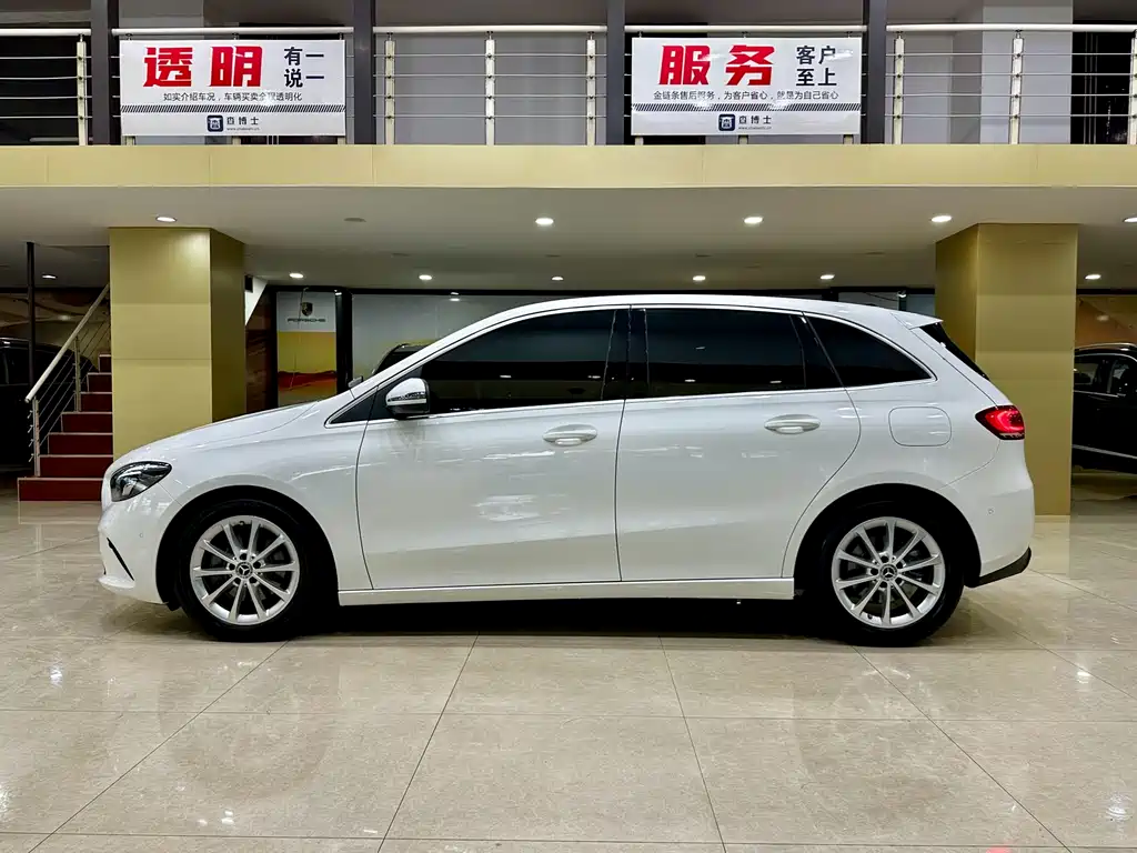 Mercedes-Benz B-Class 2021