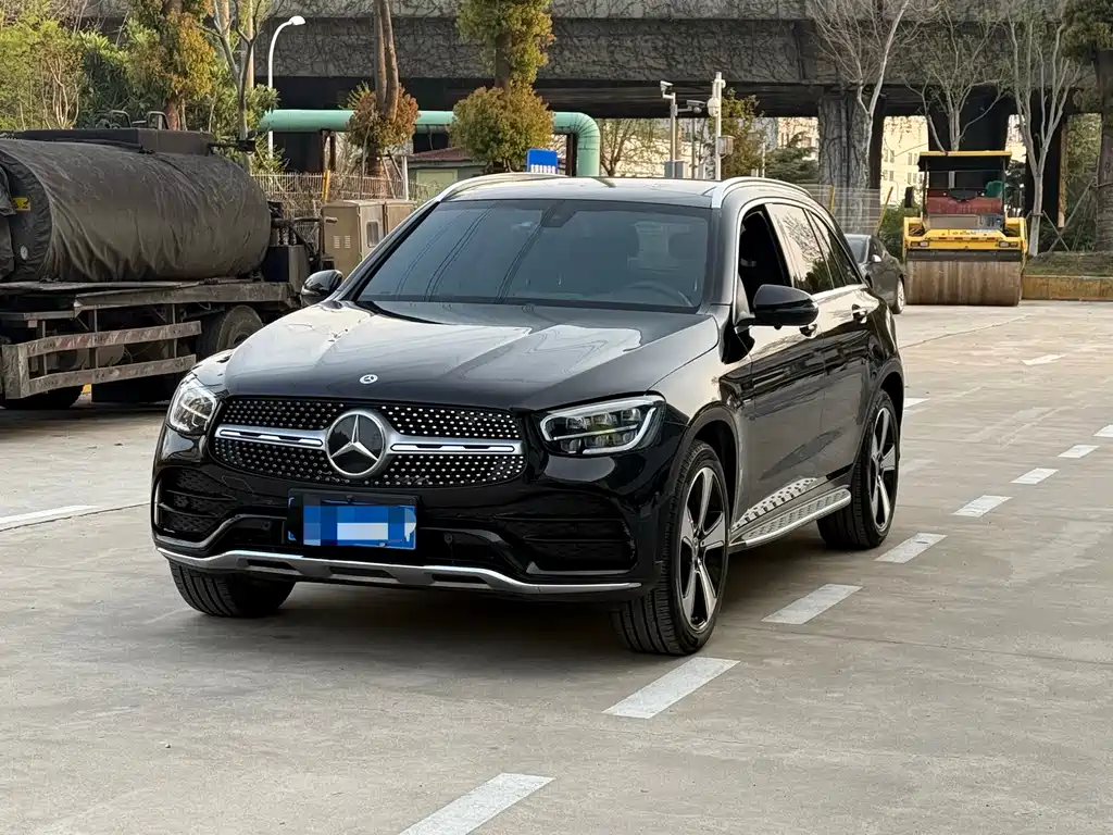 Mercedes-Benz GLC 2022 — фото 1