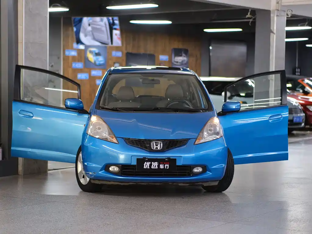 Honda Fit 2010 — фото 11