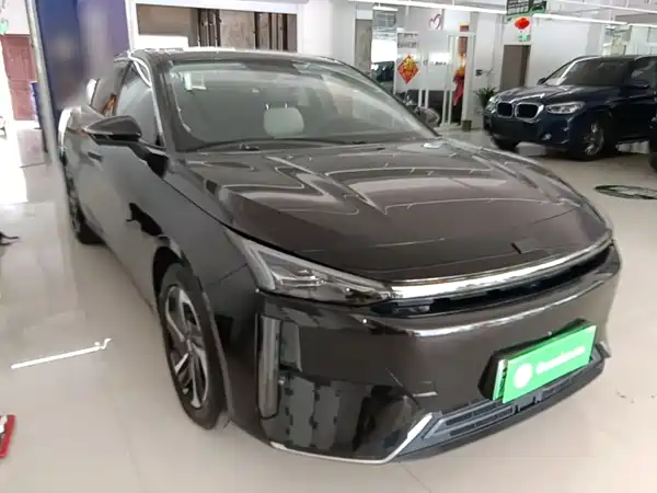 Geely Galaxy L6 2024