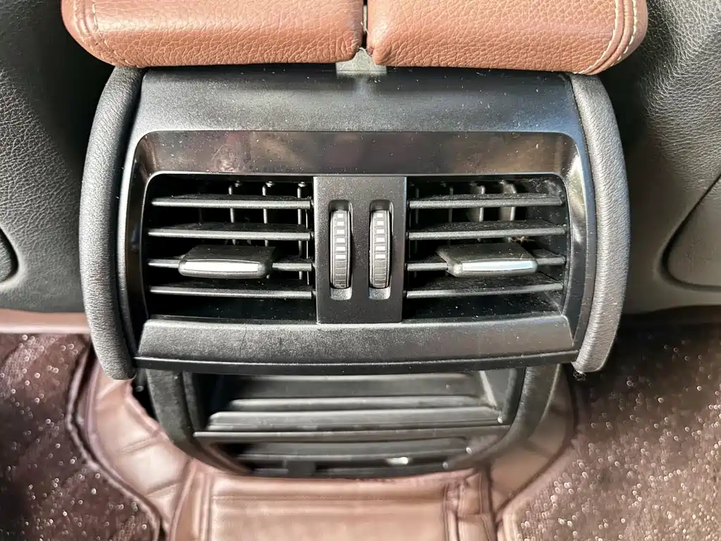 BMW X6 2017 — фото 19