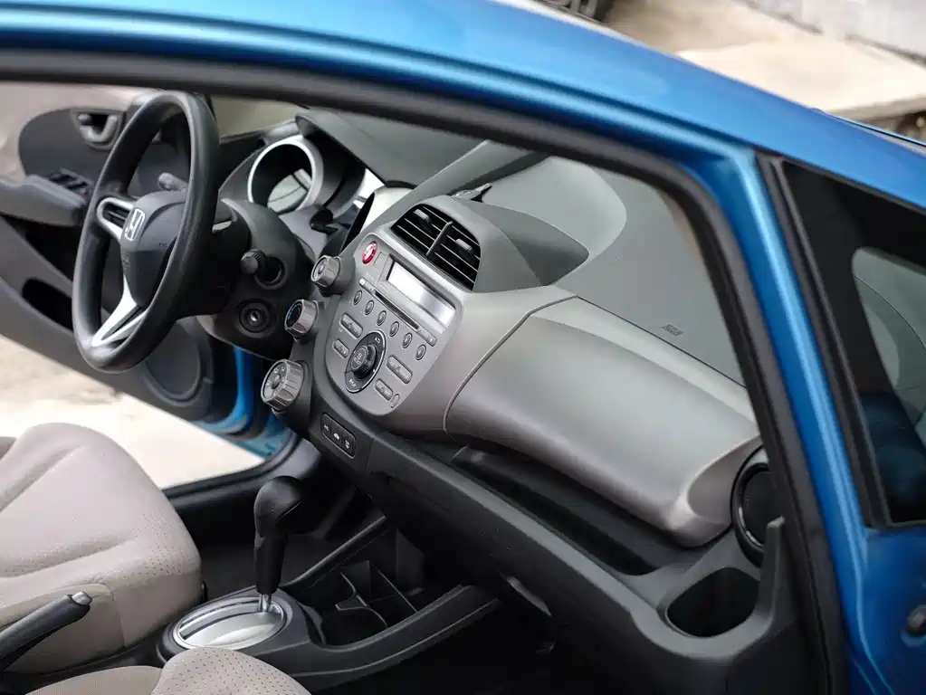 Honda Fit 2010 — фото 40