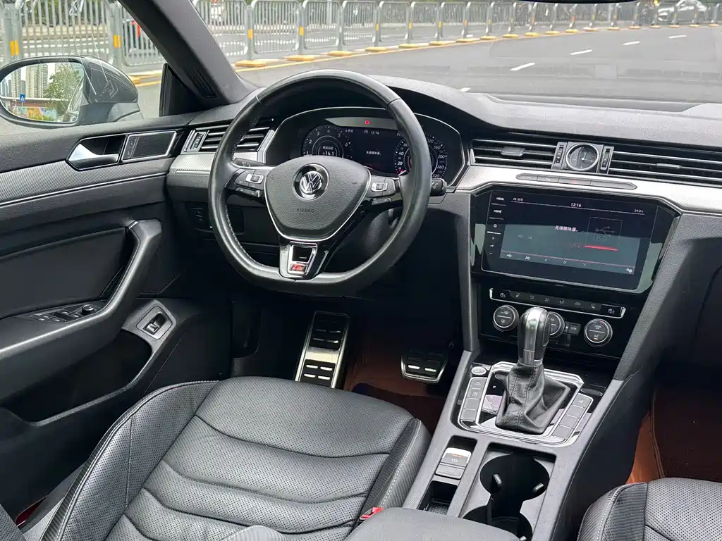 Volkswagen CC 2019 — фото 11