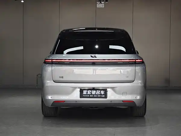Li Auto L8 2024