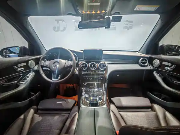 Mercedes-Benz GLC 2016