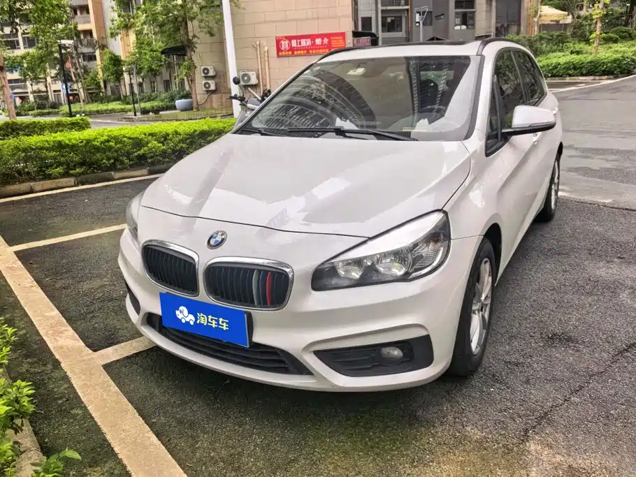 BMW 2 Series Station Wagon 2016 — фото 2