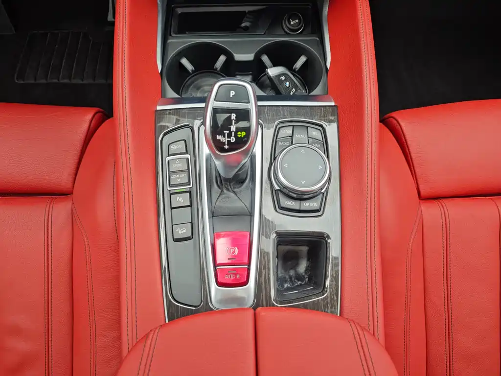BMW X6 2019 — фото 14